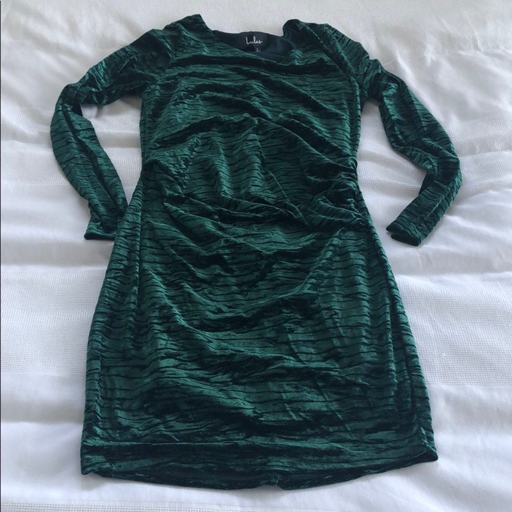 DRESS